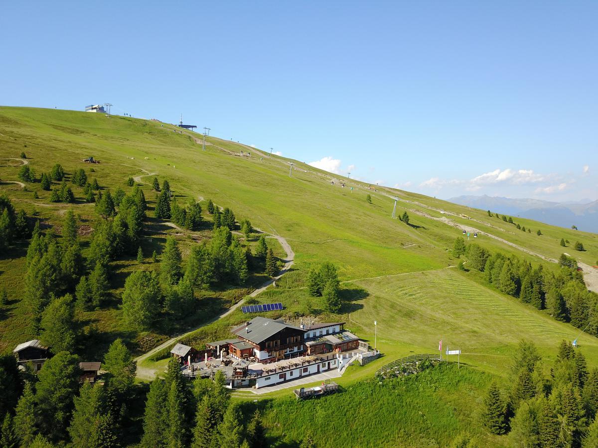 Rifugio Graziani Huette Hotel ซาน วิจลิโอ ดิ มาเรบเบ ภายนอก รูปภาพ